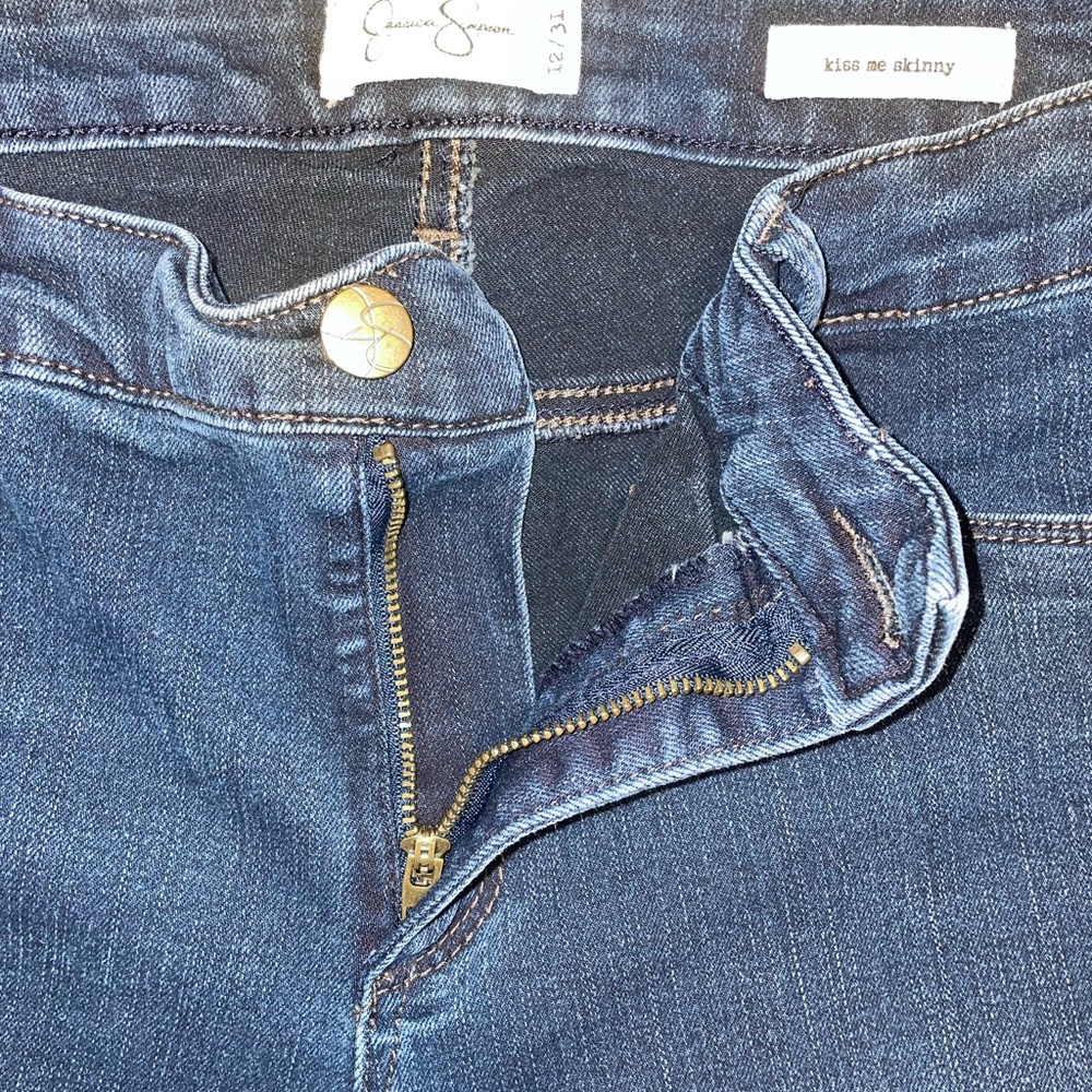 Jeans - Picture 2 of 6